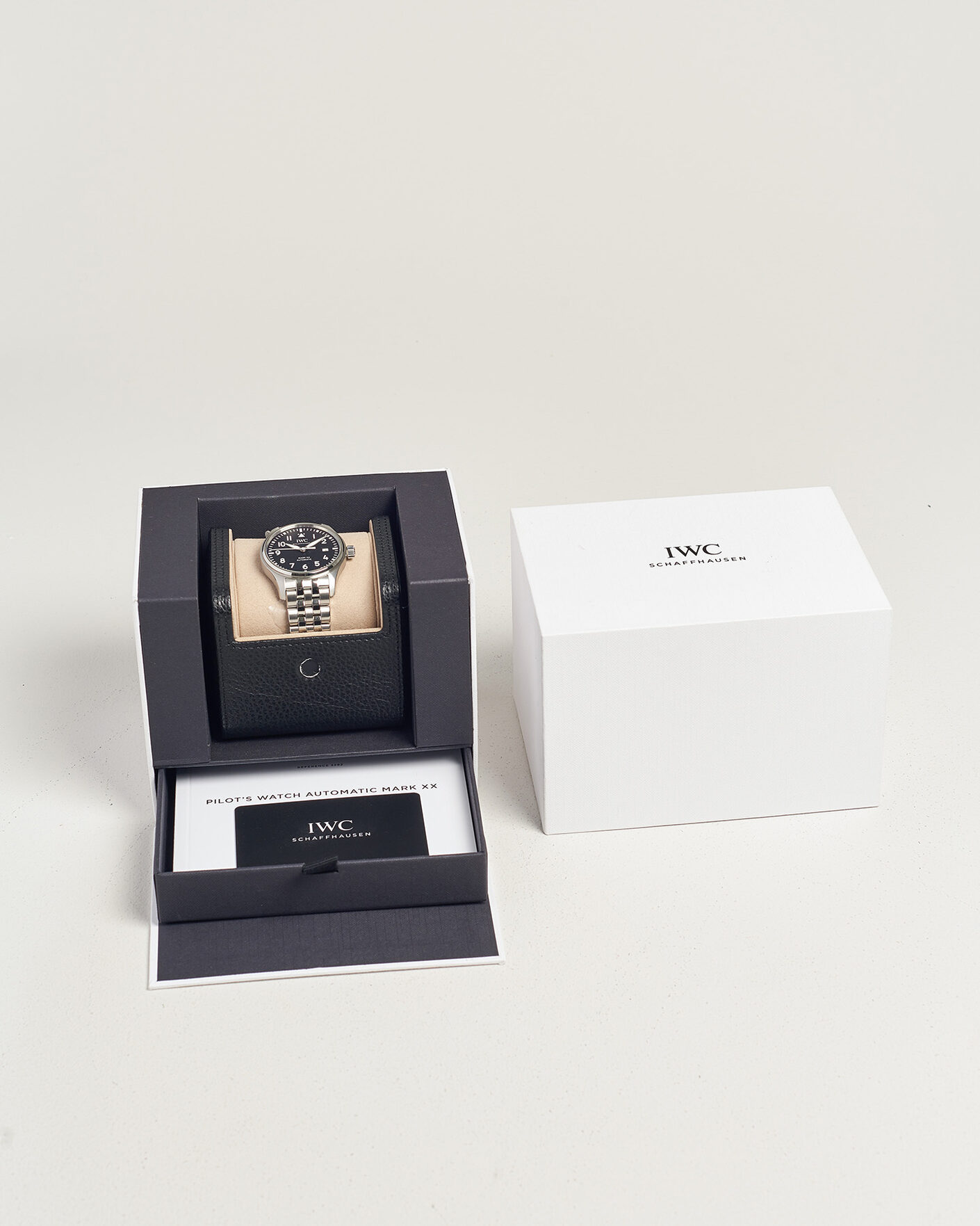 Men | Pre-Owned & Vintage Watches | IWC Pre-Owned | Mark XX Pilot 