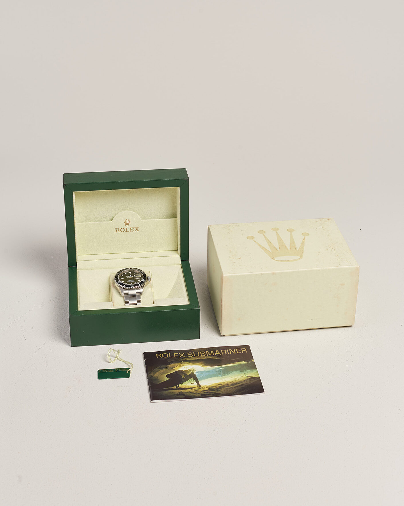 Men | Pre-Owned & Vintage Watches | Rolex Pre-Owned | Submariner Date 