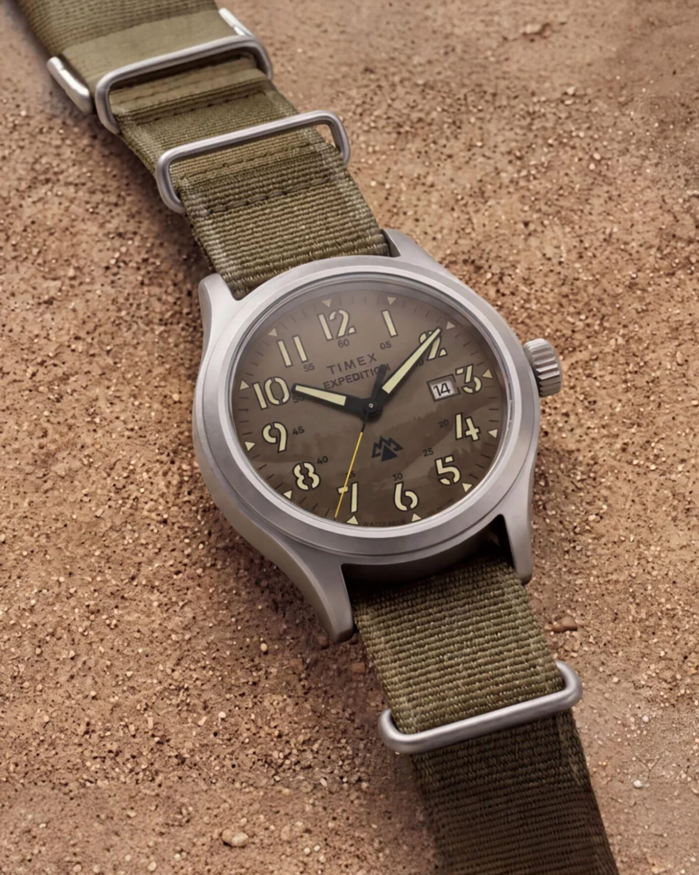 Men | Timex Expedition Sierra Fabric Strap 40mm Khaki Camo Dial | Timex | Expedition Sierra Fabric Strap 40mm Khaki Camo Dial
