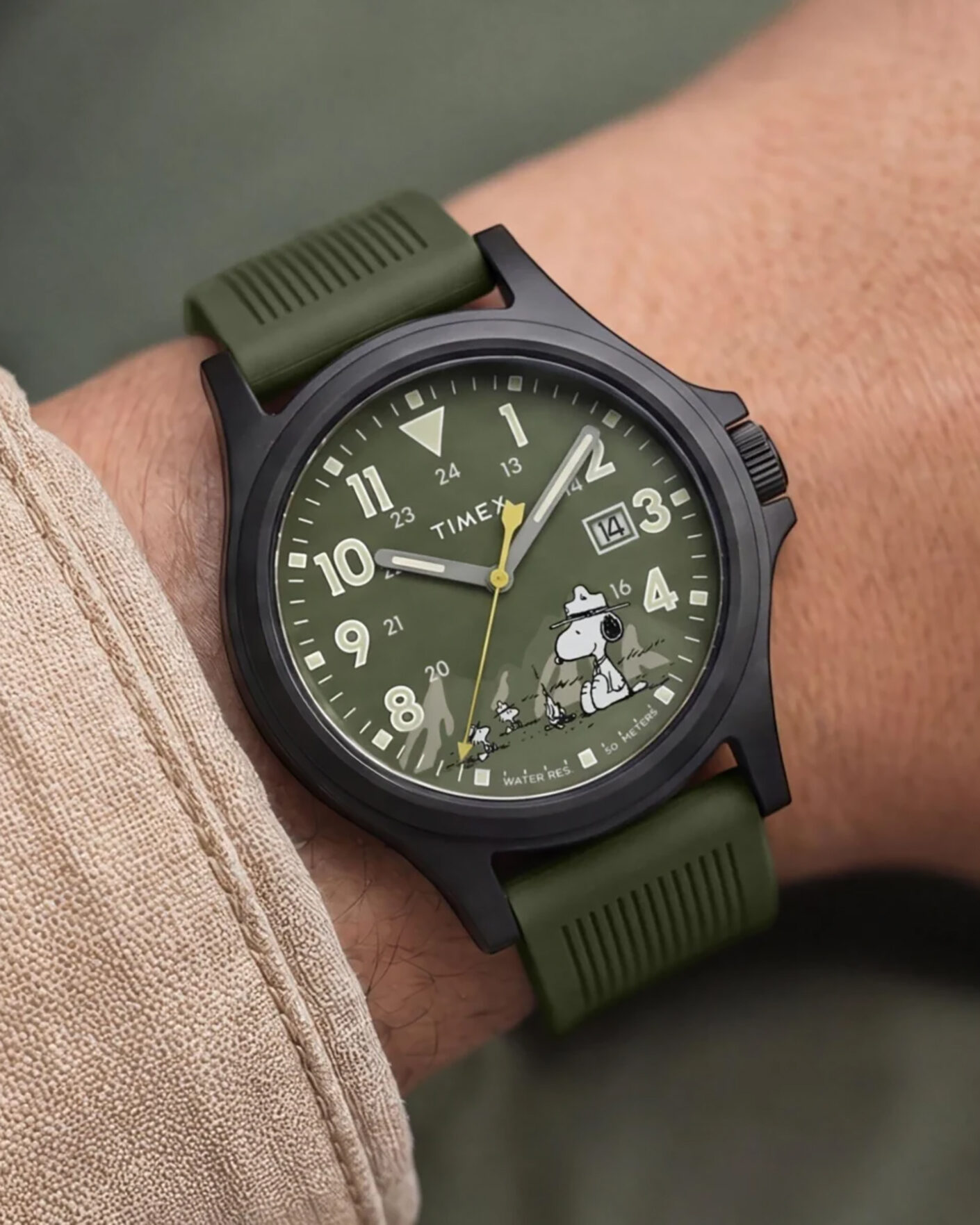 Timex Peanuts x Timex Expedition Acadia 40mm Green Dial at