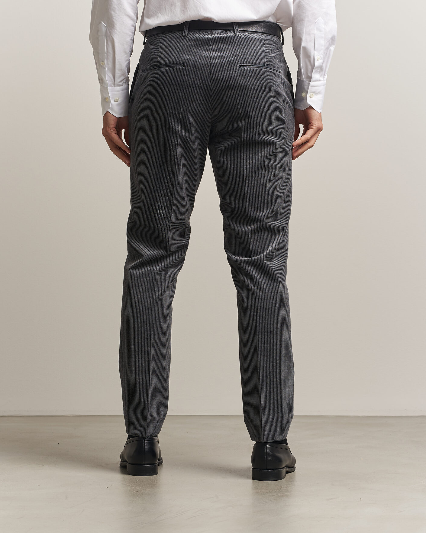 Men | Trousers | Oscar Jacobson | Dandy Corduroy Trousers Grey