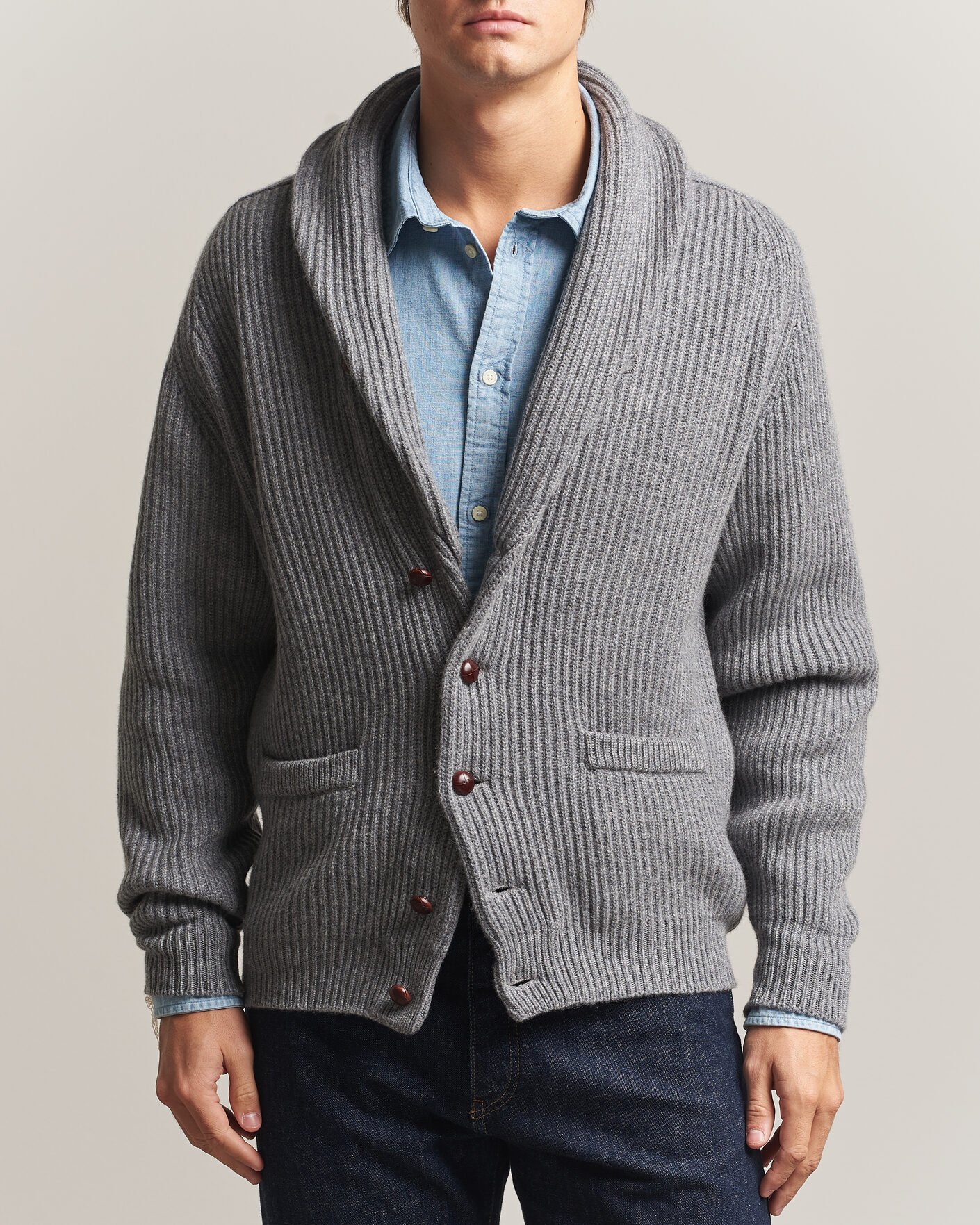Men | Sweaters & Knitwear | William Lockie | Windsor Cashmere Shawl Cardigan Flannel Grey