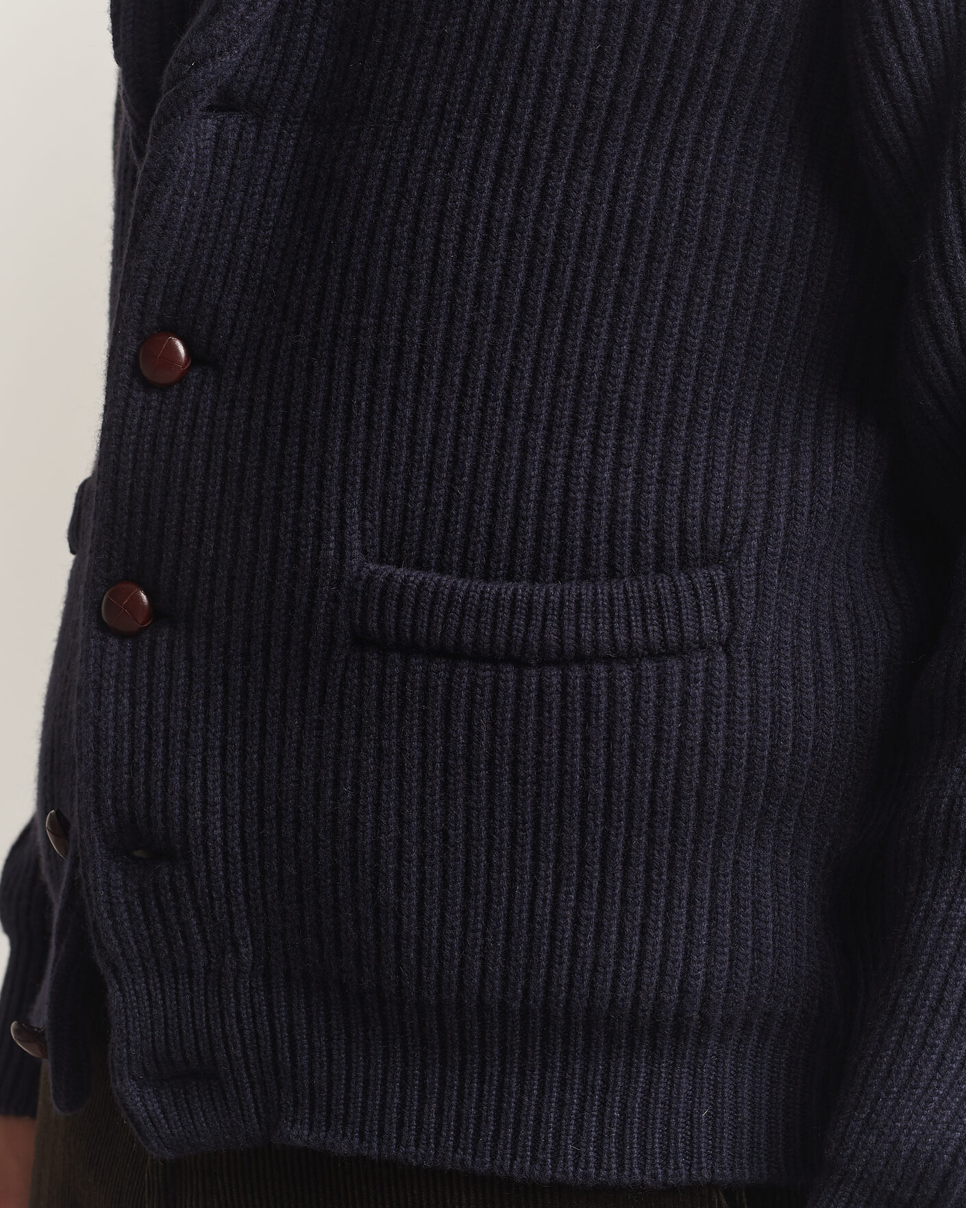 Men | Sweaters & Knitwear | William Lockie | Windsor Cashmere Shawl Cardigan Navy
