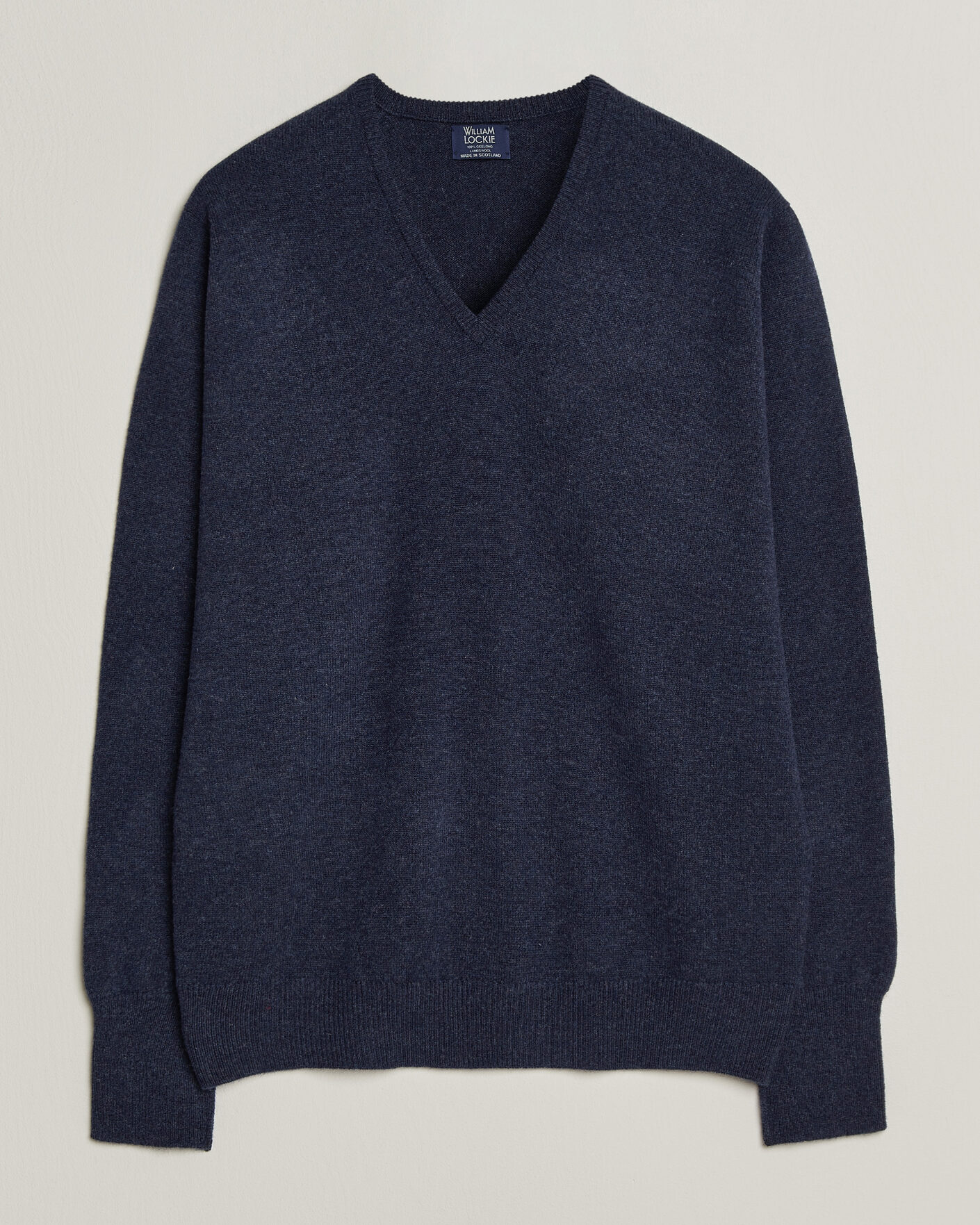 Men | Sweaters & Knitwear | William Lockie | Rob Lambswool V-Neck Astra