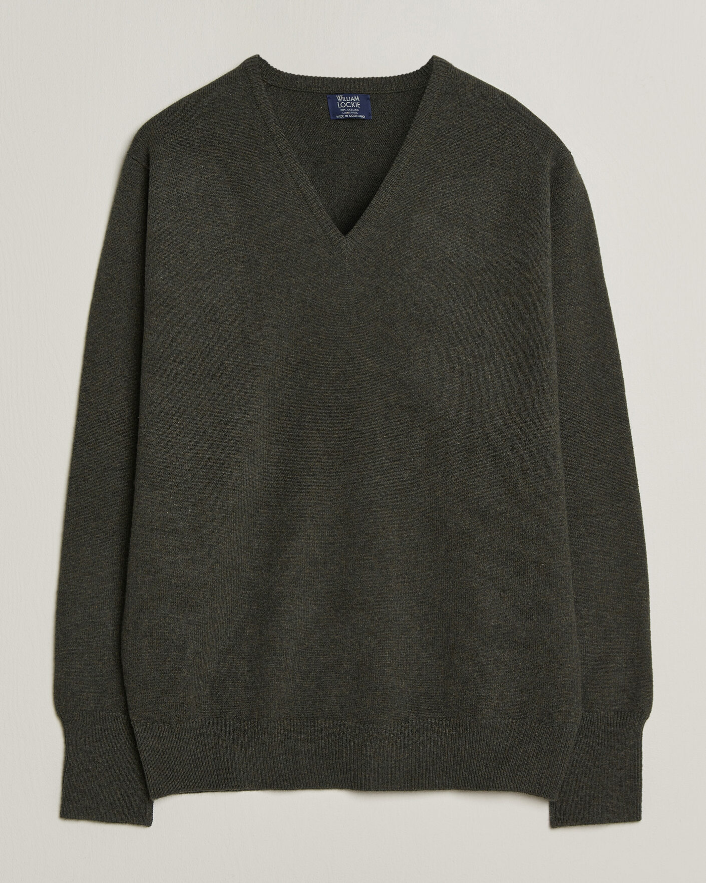 Men | Sweaters & Knitwear | William Lockie | Rob Lambswool V-Neck Seaweed