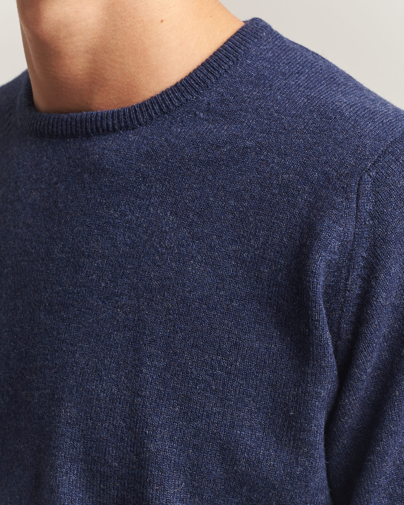 Men | Sweaters & Knitwear | William Lockie | Rob Lambswool Crewneck Astra