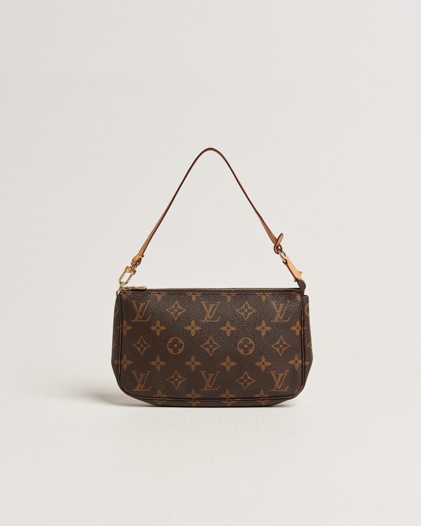 Men | Pre-Owned & Vintage Bags | Louis Vuitton Pre-Owned | Pochette Accessoires Monogram