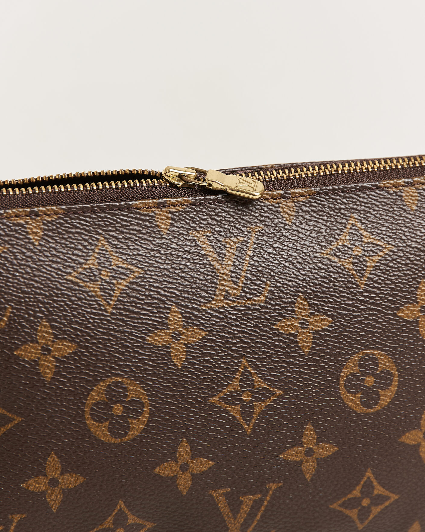 Men | Pre-Owned & Vintage Bags | Louis Vuitton Pre-Owned | Pochette Accessoires Monogram