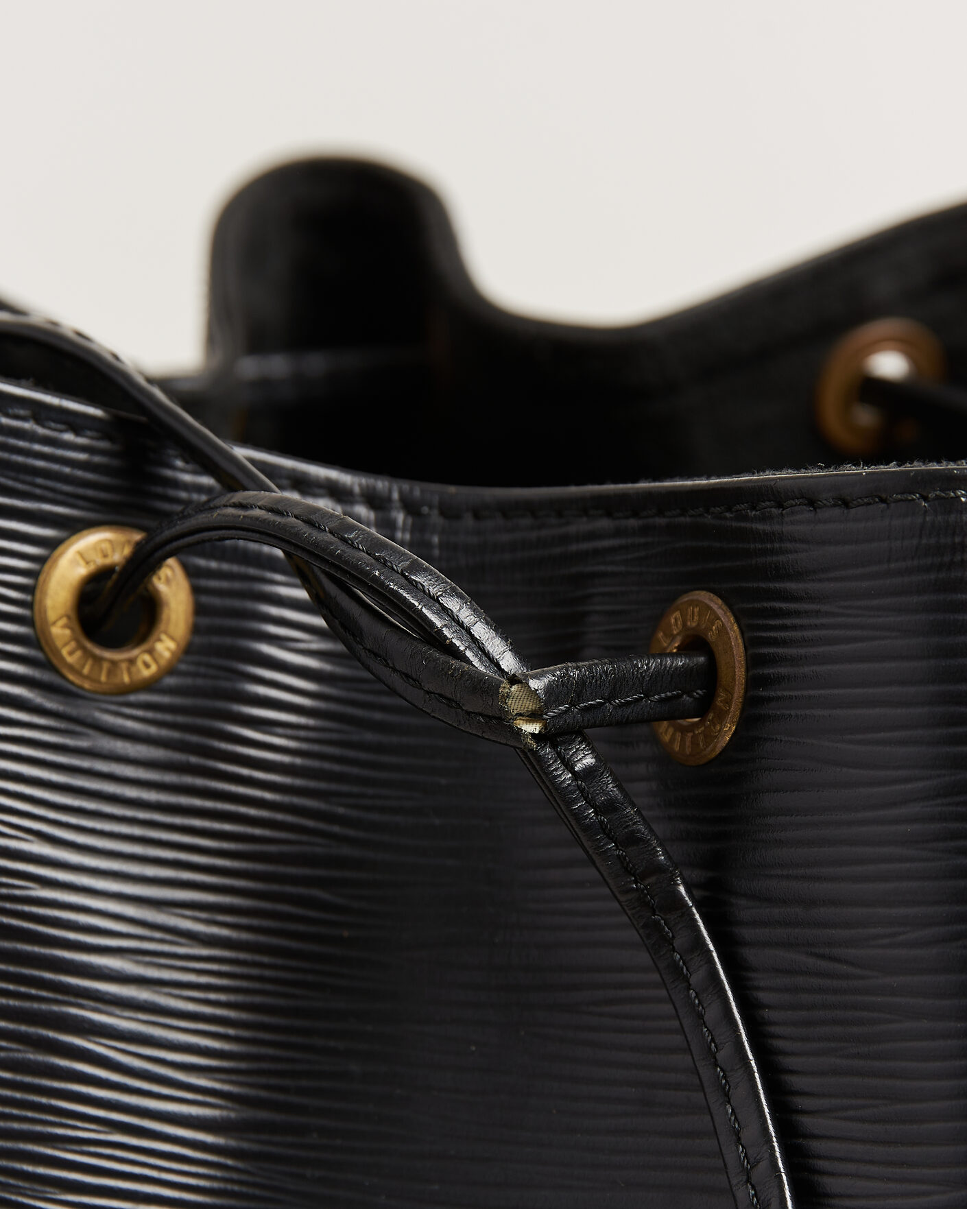 Men | Pre-Owned & Vintage Bags | Louis Vuitton Pre-Owned | Noé Epi Leather Black