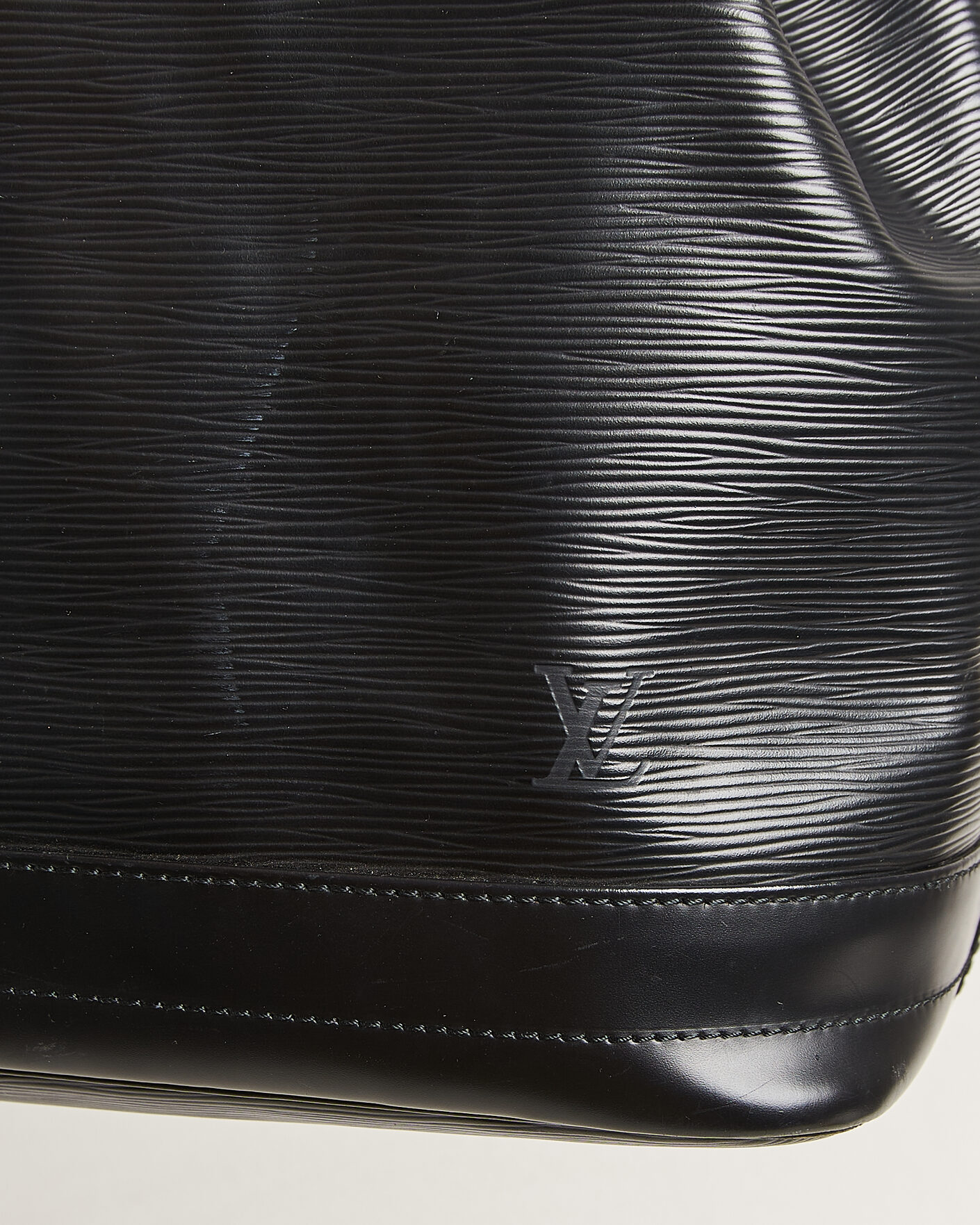 Men | Pre-Owned & Vintage Bags | Louis Vuitton Pre-Owned | Noé Epi Leather Black