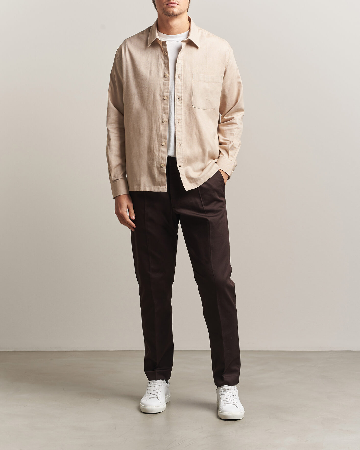 Men | Trousers | NN07 | Bill Pleated Cotton Chinos Deep Truffle