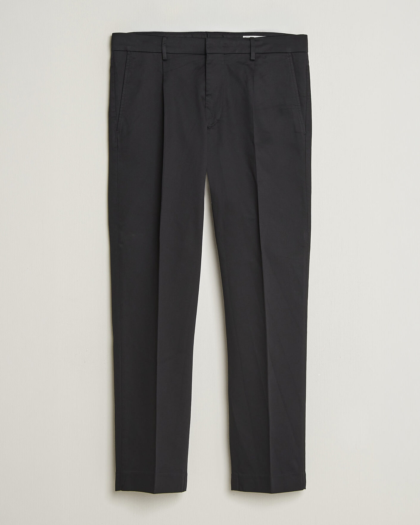 Men | Trousers | NN07 | Bill Pleated Cotton Chinos Black