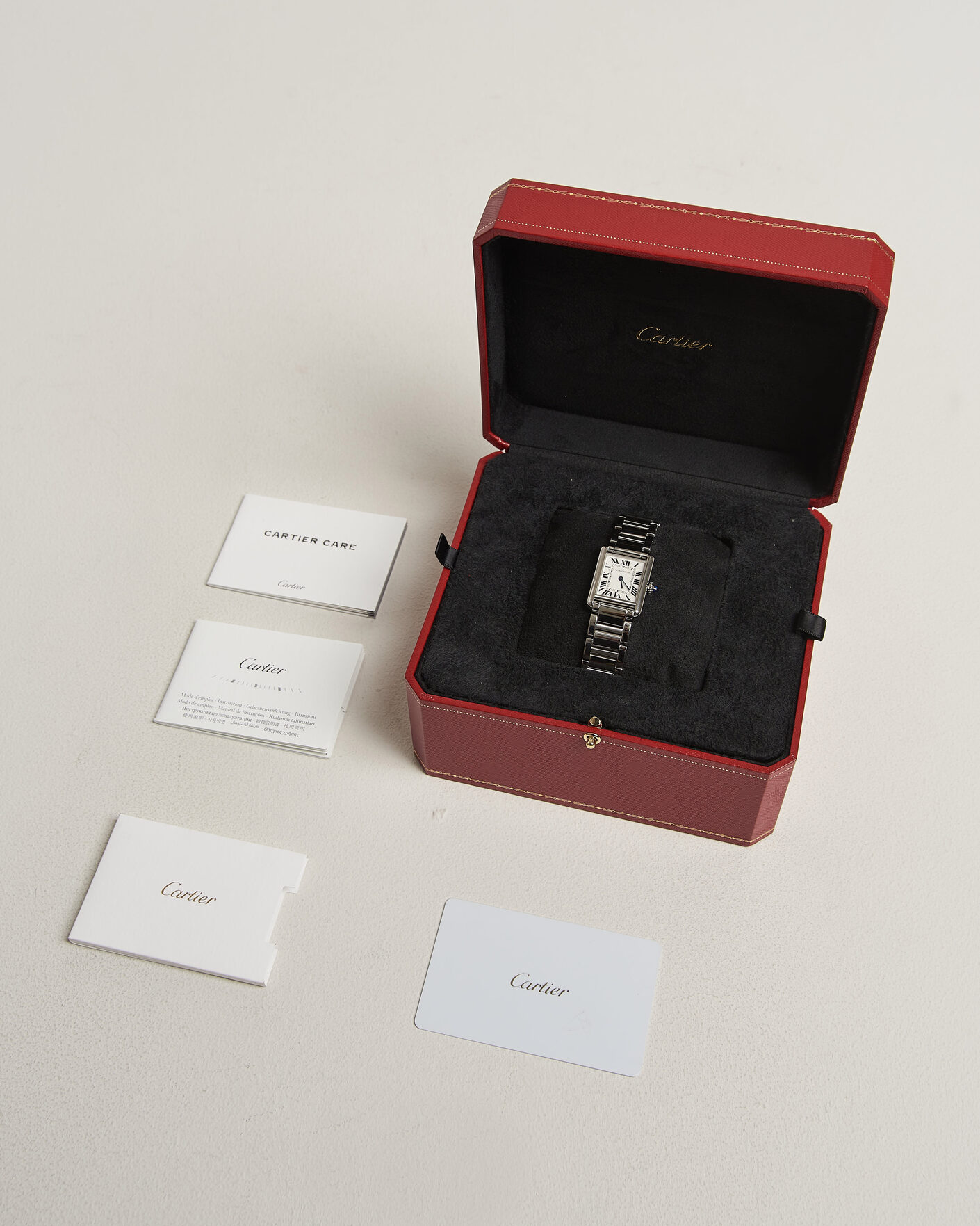 Men | Pre-Owned & Vintage Watches | Cartier Pre-Owned | Tank Must