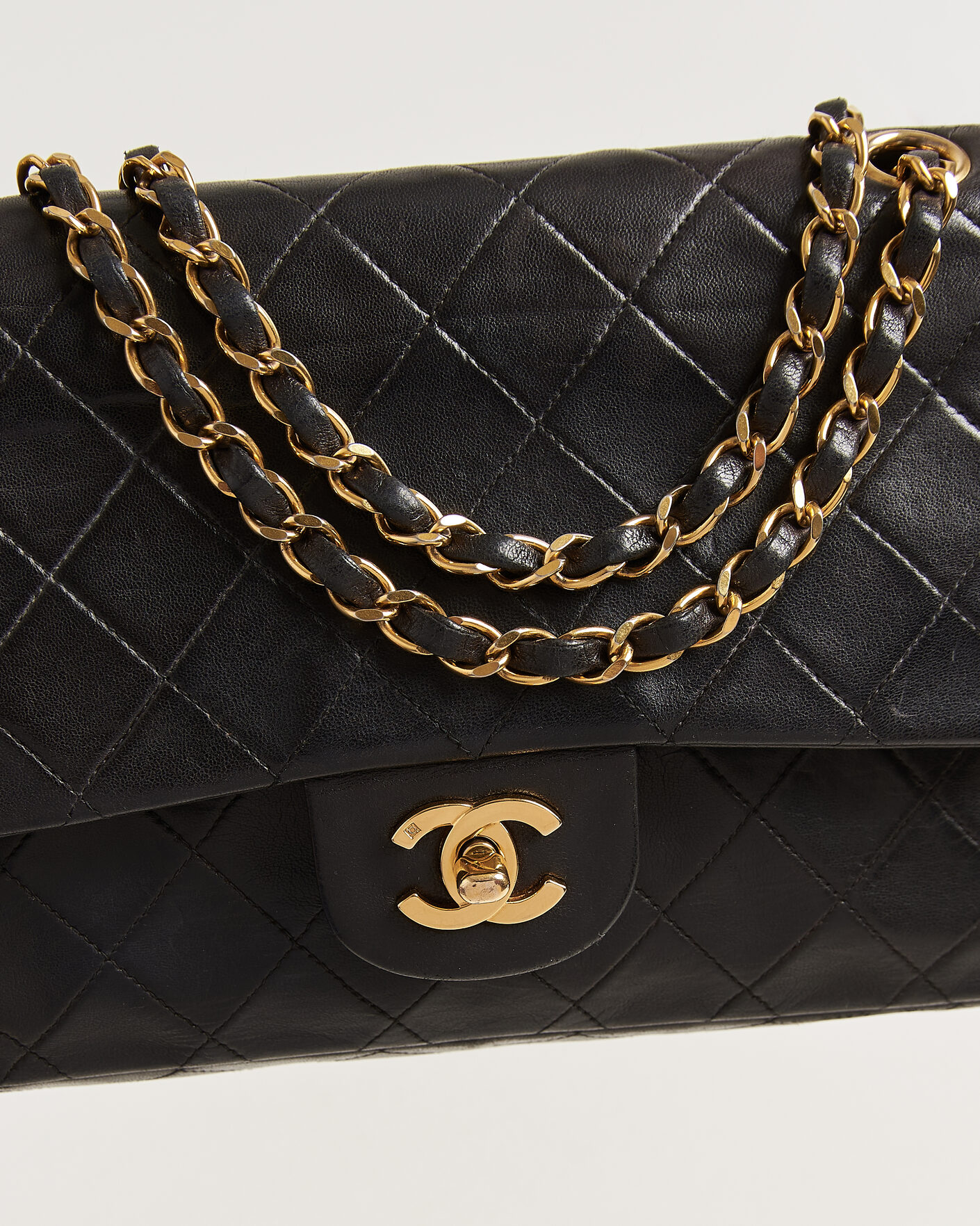 Men | Pre-Owned & Vintage Bags | Louis Vuitton Pre-Owned | Chanel Pre-Owned Classic Medium Double Flap Bag Lambskin Black