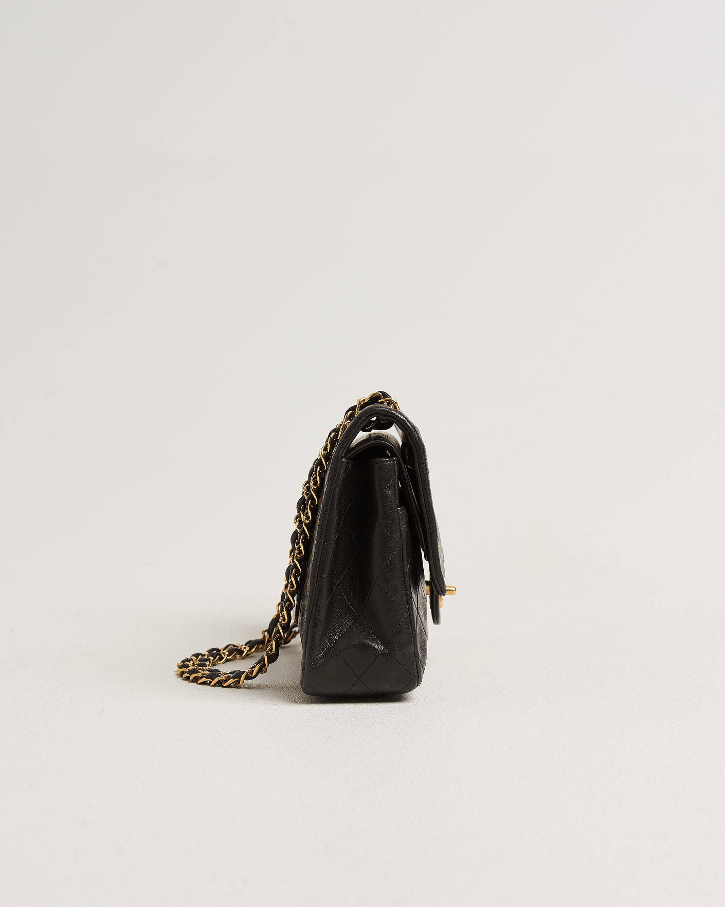 Men | Pre-Owned & Vintage Bags | Louis Vuitton Pre-Owned | Chanel Pre-Owned Classic Medium Double Flap Bag Lambskin Black