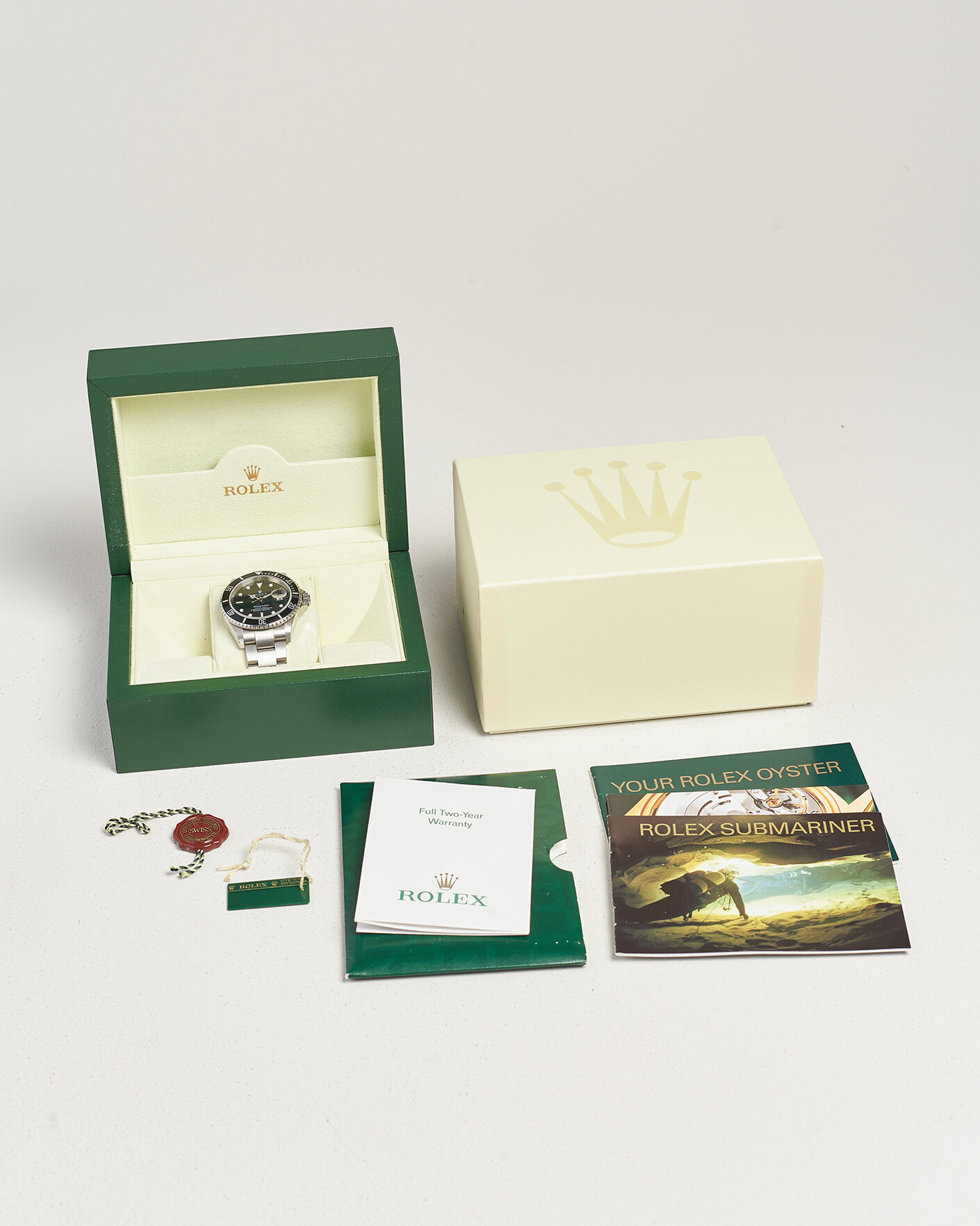 Men | Pre-Owned & Vintage Watches | Rolex Pre-Owned | Submariner Date 
