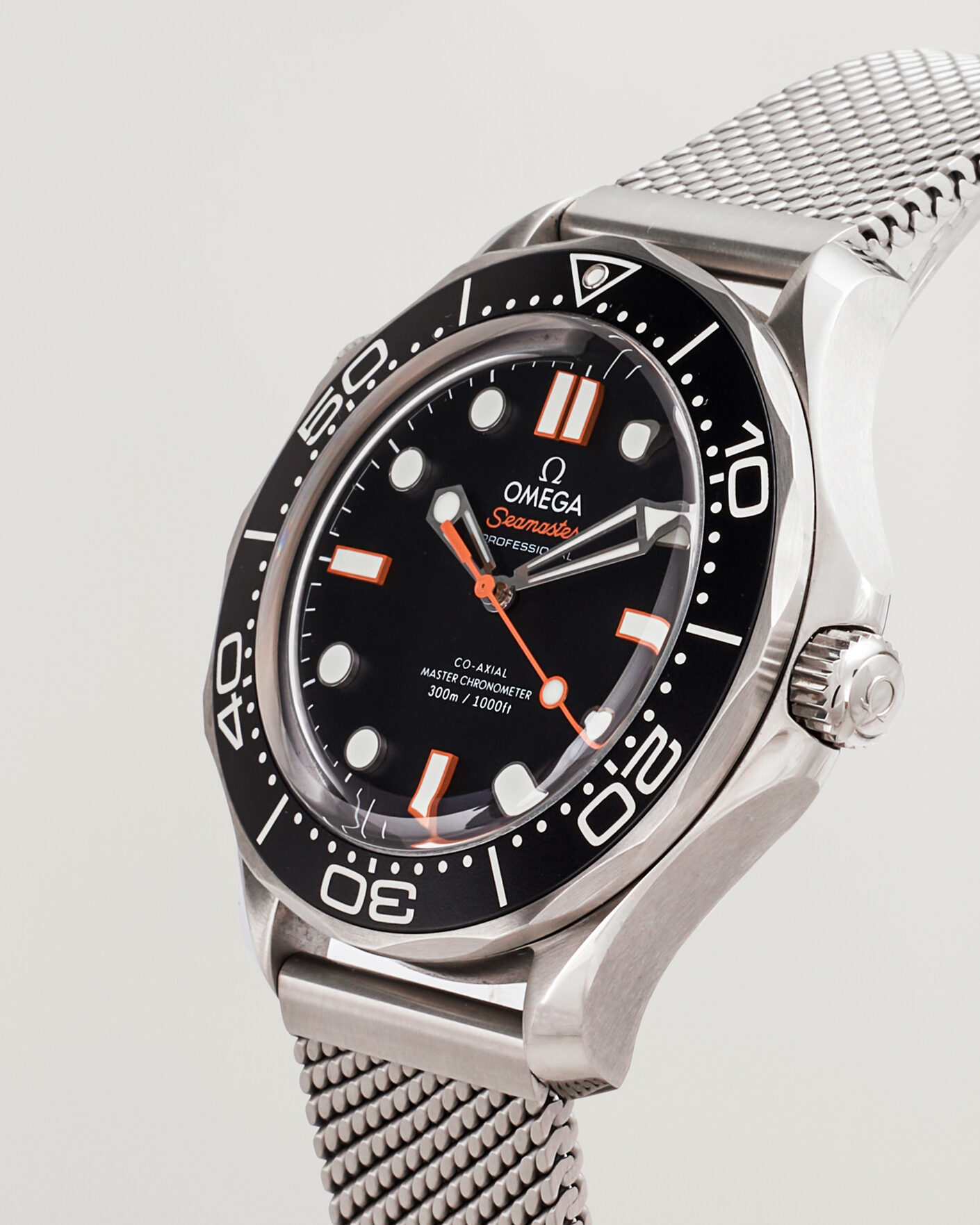 Men | Pre-Owned & Vintage Watches | Omega Pre-Owned | Seamaster Diver 300M