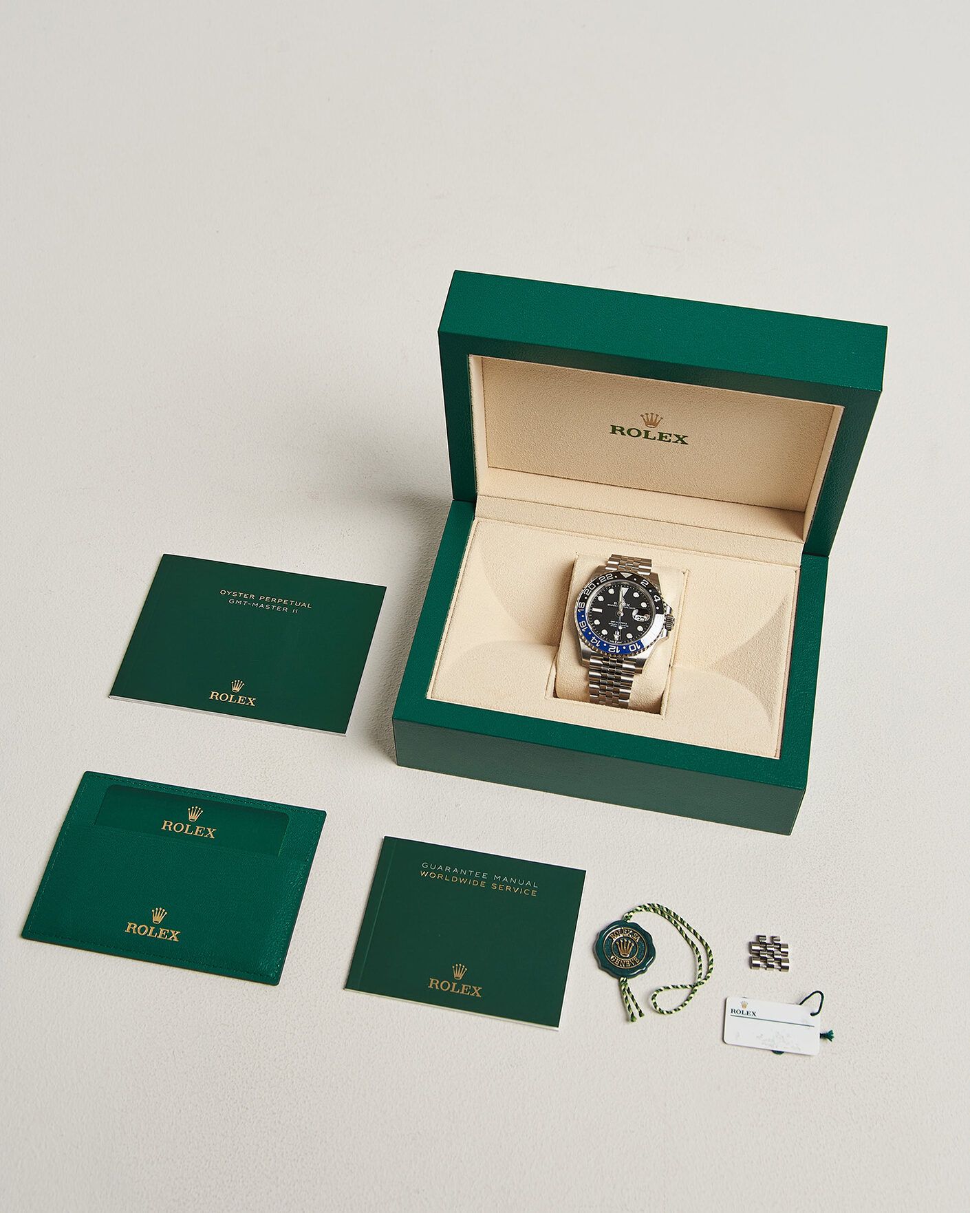 Men | Pre-Owned & Vintage Watches | Rolex Pre-Owned | GMT-Master II Batgirl