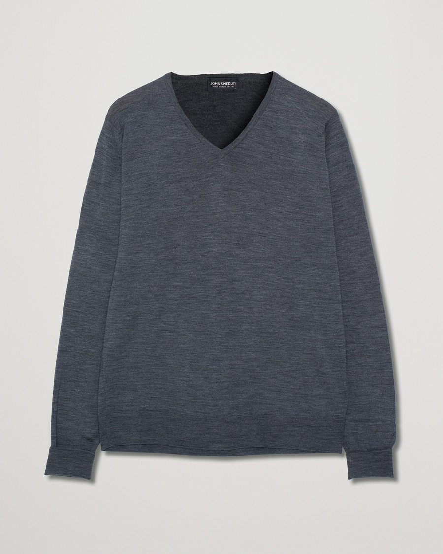 Men | Sweaters & Knitwear | Pre-owned | John Smedley Bobby Extra Fine Merino V-Neck Pullover Charcoal