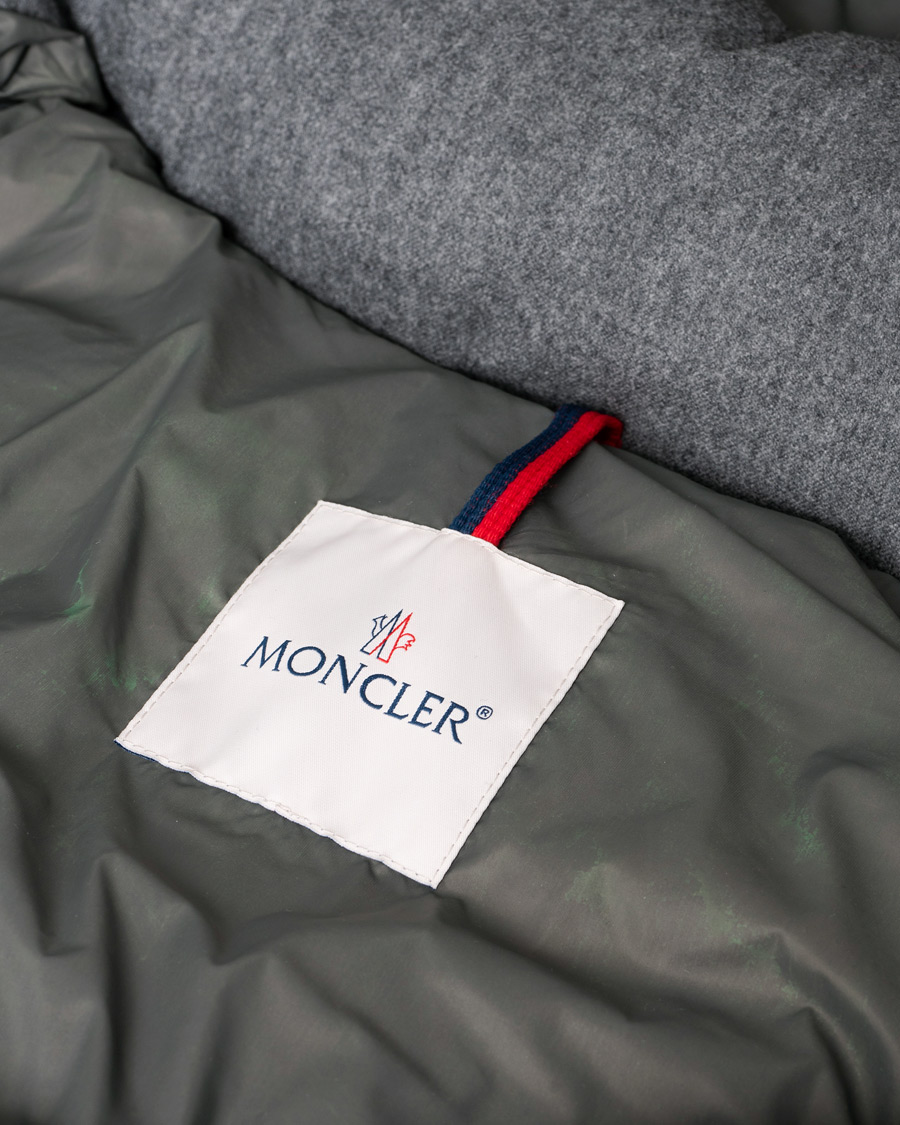 Men | Coats & Jackets | Pre-owned | Moncler Montgenevre Flannel Down Jacket Grey Melange