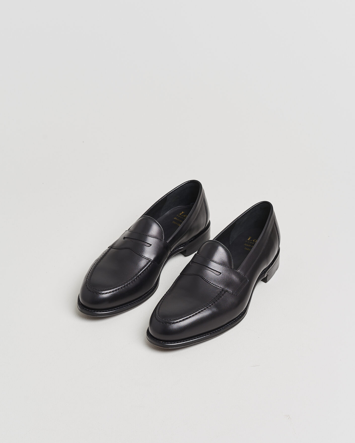 Men | Pre-owned Welted shoes | Pre-owned | Loake 1880 Hornbeam Eco Penny Loafer Black Calf UK10 - EU44