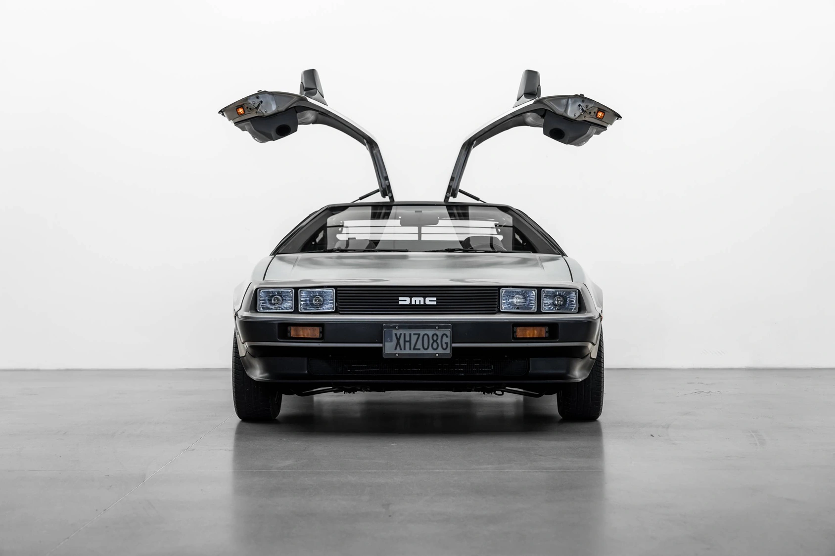 Men | | Pre-Owned & Vintage Cars | DeLorean DMC-12 ***SOLD***