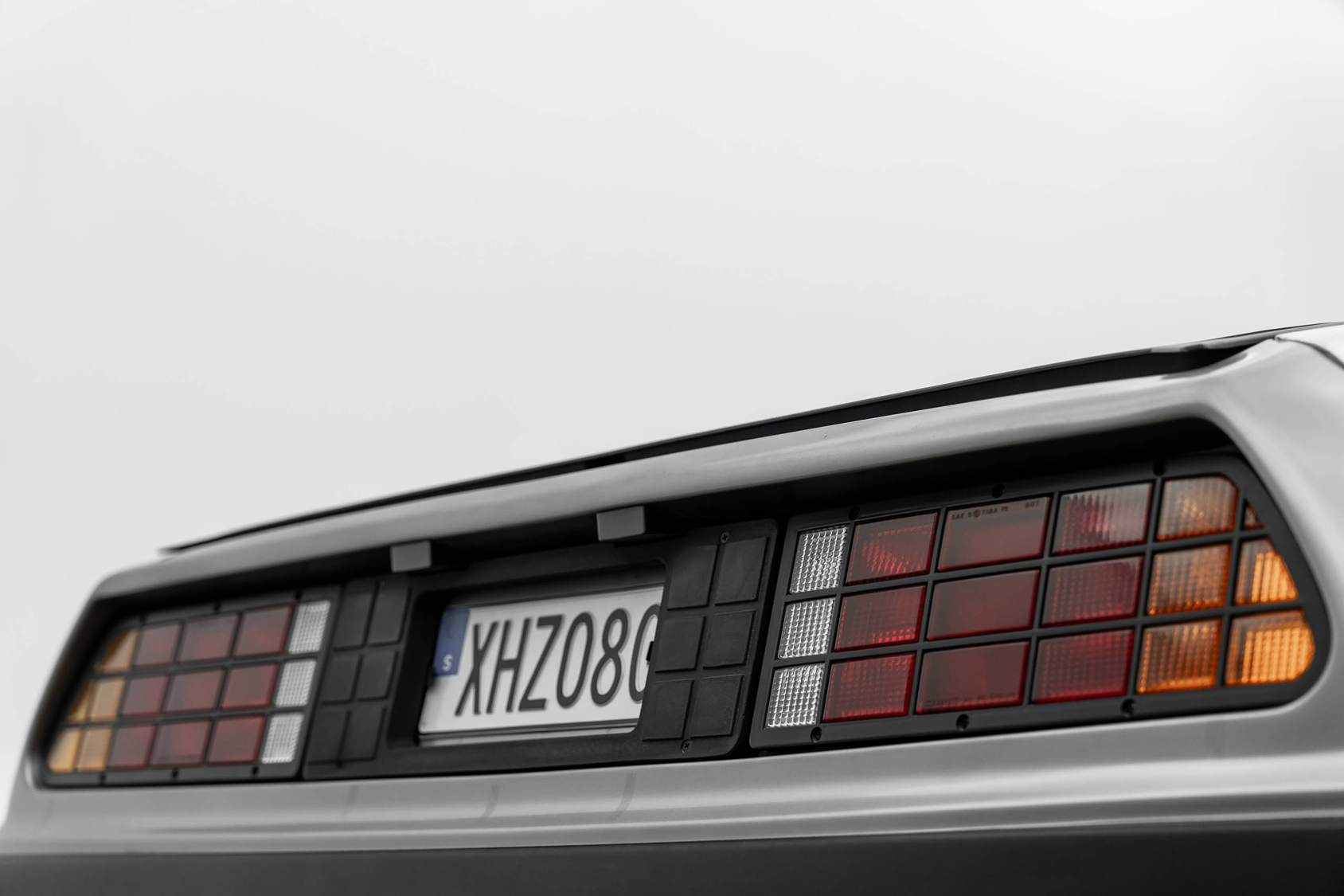 Men | | Pre-Owned & Vintage Cars | DeLorean DMC-12 ***SOLD***