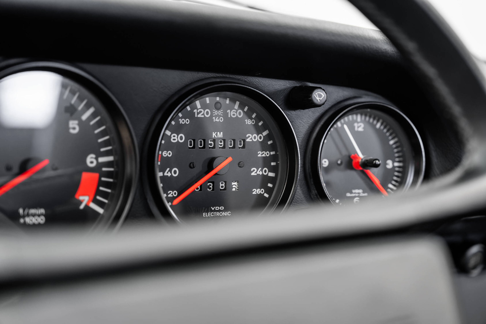 Men |  | Pre-Owned & Vintage Cars | Porsche 911 Carrera WTL Cab