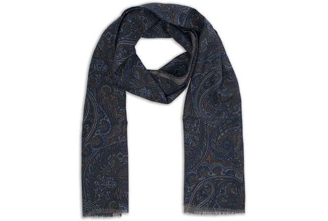 Paisleymønstret scarf fra Oscar Jacobson